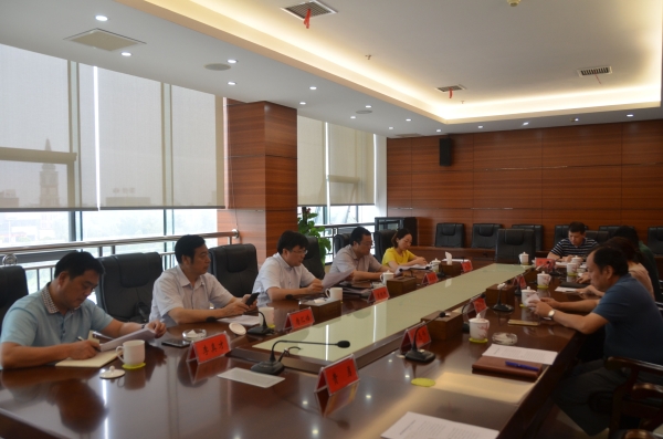 市领导曾艳阳调研柳叶湖区教育工作